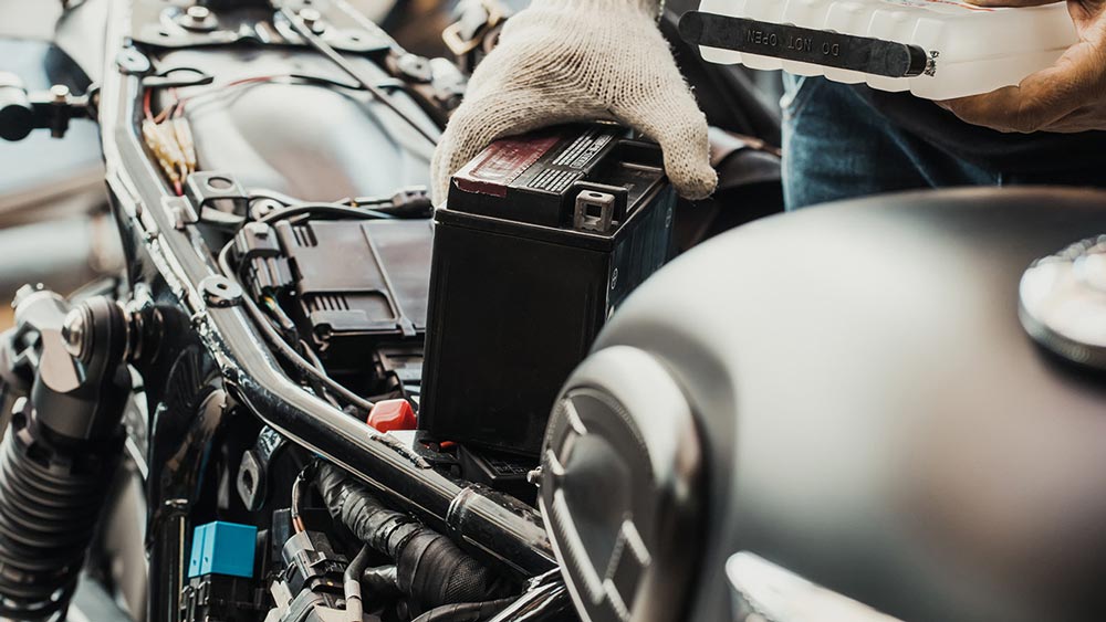 Como selecionar a bateria ideal para motos